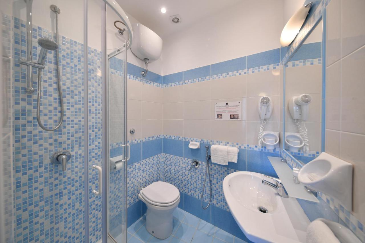 איסקיה Hotel Noris מראה חיצוני תמונה