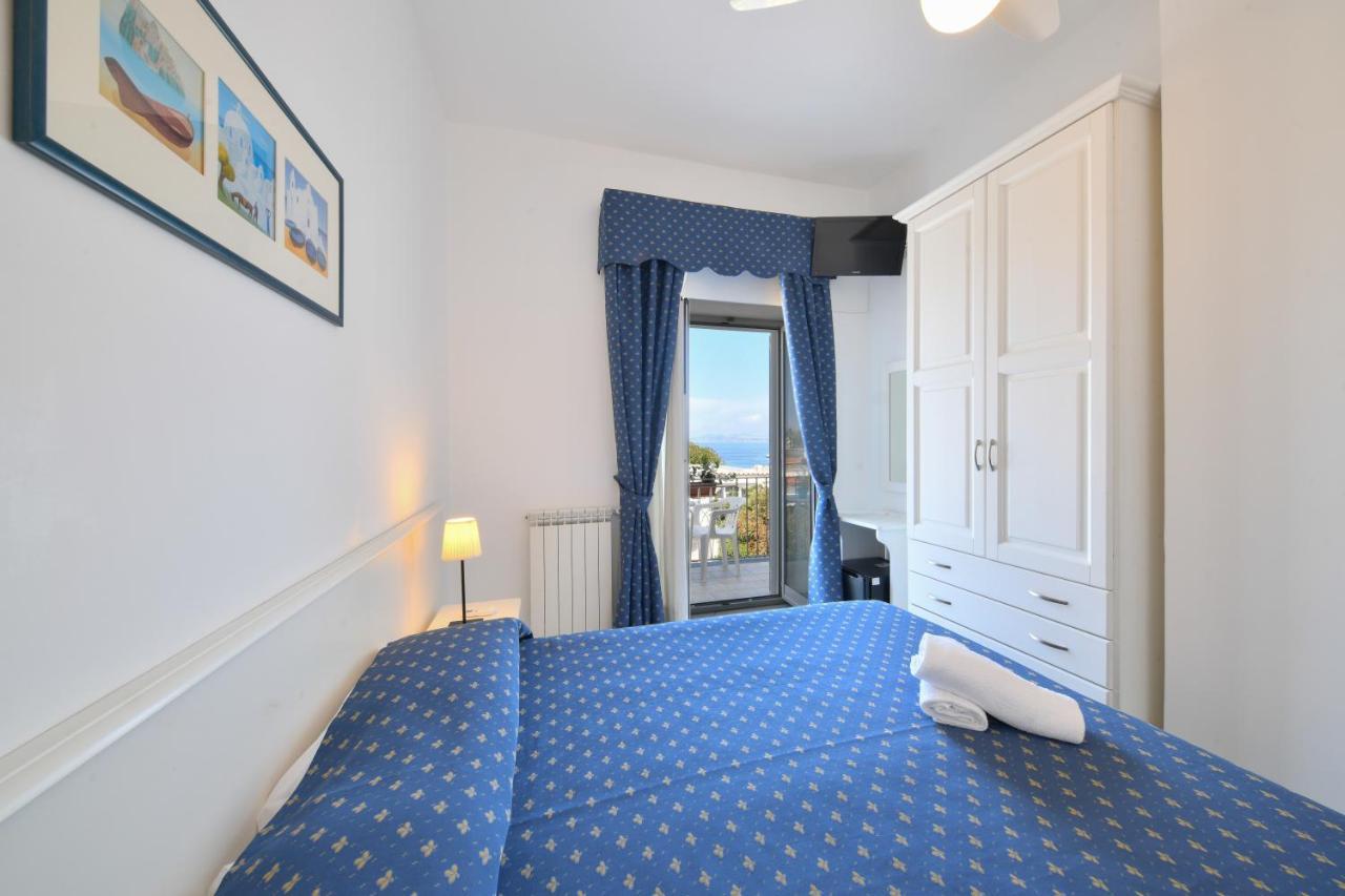 איסקיה Hotel Noris מראה חיצוני תמונה