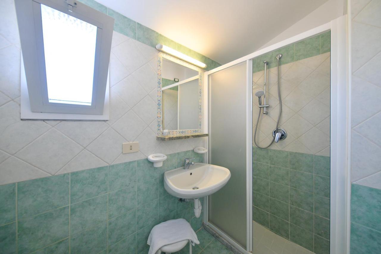 איסקיה Hotel Noris מראה חיצוני תמונה