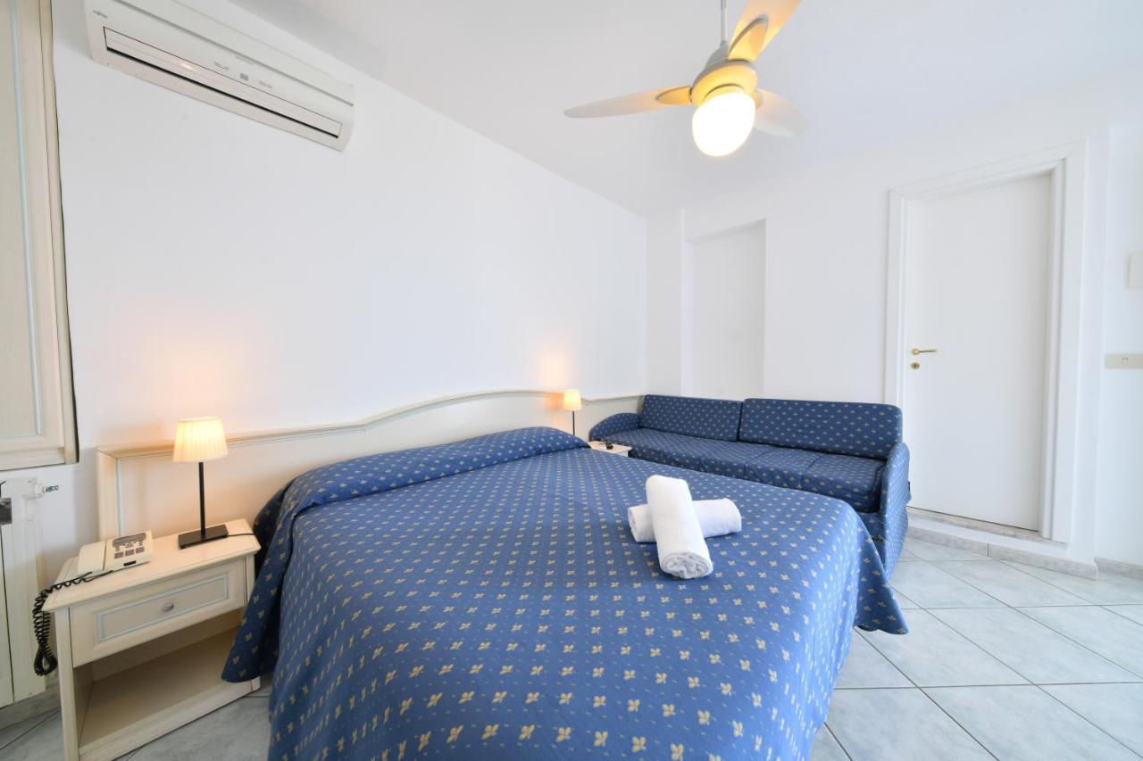 איסקיה Hotel Noris מראה חיצוני תמונה